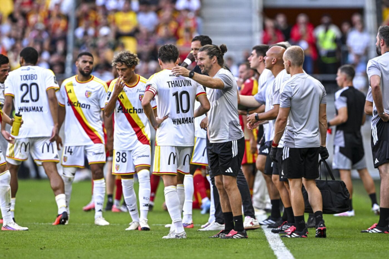 Le RC Lens va sortir le chéquier à chaque match dirigé par Cahuzac