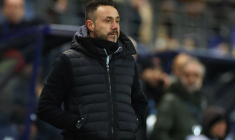 Roberto De Zerbi lors du match de Ligue 1 Paris FC-Olympique de Marseille