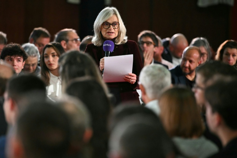 Sophie Gourmelen, la présidente du groupe EBRA, à Mirecourt, dans les Vosges, le 28 novembre 2025. ( POOL / SEBASTIEN BOZON )