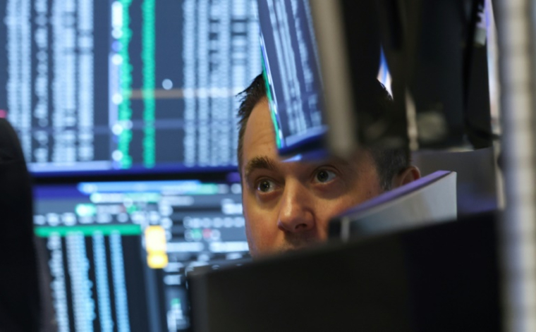 Un opérateur à la Bourse de New York, le 11 juillet 2025 ( AFP / TIMOTHY A. CLARY )