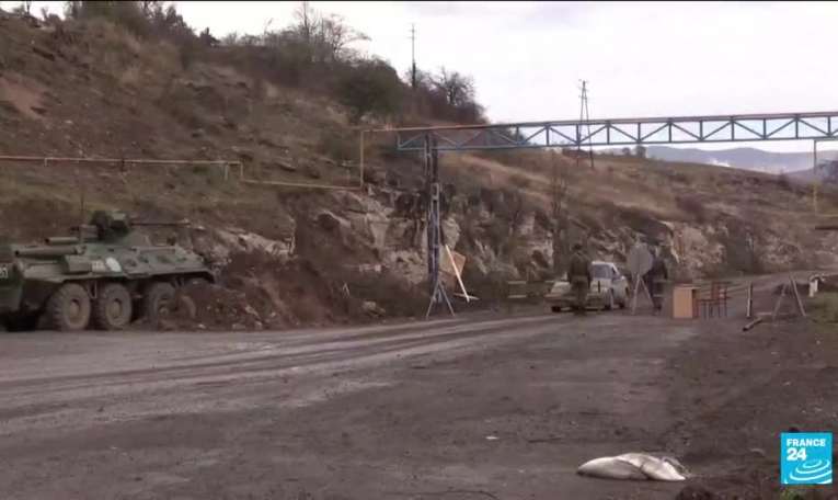Karabakh : l'Azerbaïdjan nie avoir bloqué une route clé vers l'Arménie