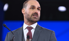 Eduardo Bolsonaro, fils de l'ex-président brésilien Jair Bolsonaro, dans le Maryland le 20 février 2025. ( AFP / SAUL LOEB )