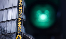 Le logo de la Commerzbank dans une agence de Cologne