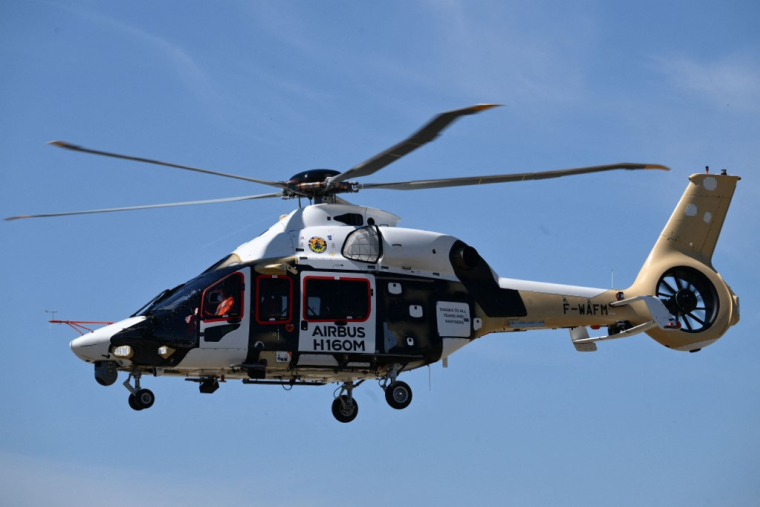L'hélicoptère militaire polyvalent H160M, le Guépard, jeudi 24 juillet. ( AFP / CHRISTOPHE SIMON )