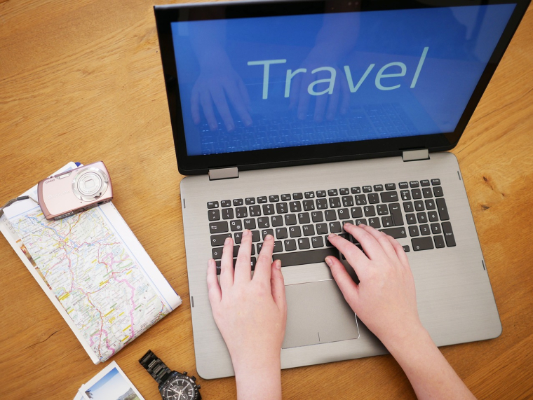 Les Français ont prévu de réduire leur budget vacances en 2024. (illustration) (Edeltravel_ / Pixabay)