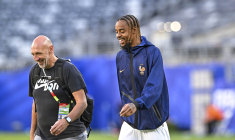 La compo des Bleus contre l'Irak, avec Barcola et Digne