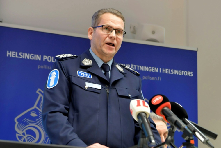 Le responsable de la police finlandaise, Ilkka Koskimäki lors d'une conférence de presse, à Helsinki, le 31 décembre 2025 ( Lehtikuva / Kimmo Penttinen )