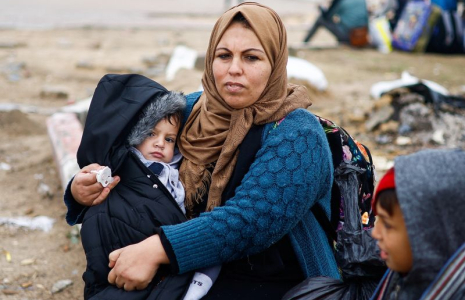 Des Palestiniens fuyant Khan Younès