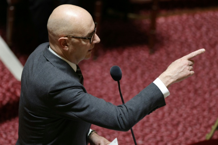 Le ministre de l'Economie Roland Lescure, au Sénat le 26 novembre 2025 à Paris. ( AFP / GEOFFROY VAN DER HASSELT )
