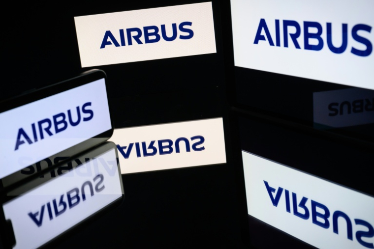 Une volonté de la direction d'Airbus de réduire le télétravail hebdomadaire suscite le mécontentement parmi les salariés de l'avionneur en France, alors que la CGT appelle à un débrayage jeudi pour la troisième semaine consécutive sur le sujet. ( AFP / Lionel BONAVENTURE )