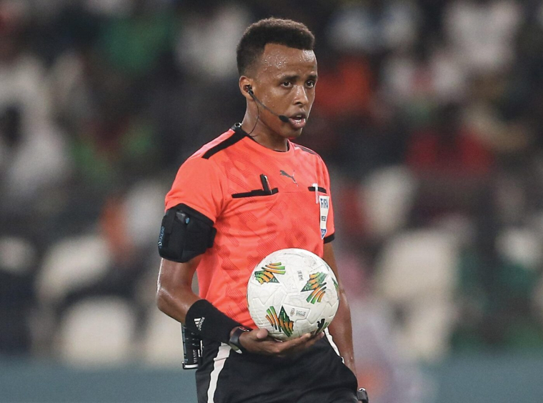 La Maison Blanche se justifie pour l'exclusion de l'arbitre somalien Omar Artan