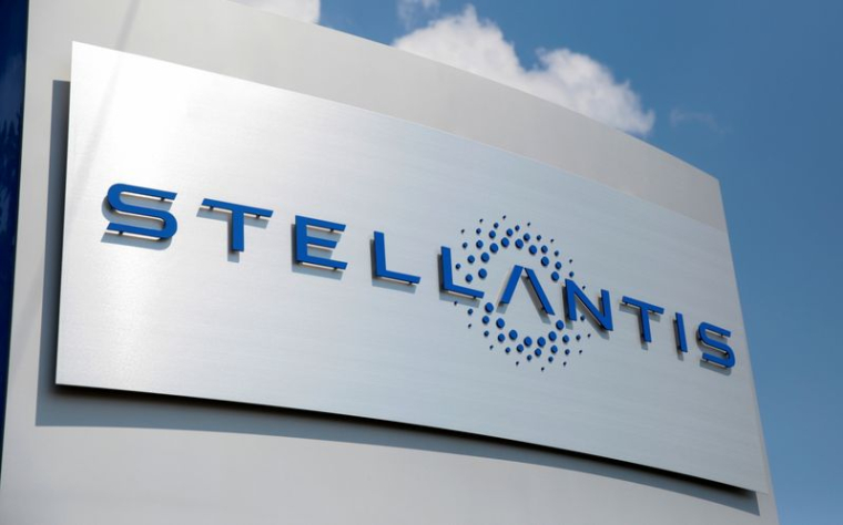 STELLANTIS AURA BESOIN DE PLUS DE DEUX "GIGAFACTORIES" DE BATTERIES, ANNONCE TAVARES