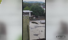 Un couple âgé rescapé des inondations au Mexique, symbole d'espoir