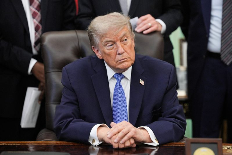 Le président américain Donald Trump dans le Bureau ovale de la Maison Blanche, à Washington