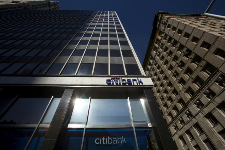 LE BÉNÉFICE DE CITIGROUP AUGMENTE AU 2E TRIMESTRE, SANS CONVAINCRE