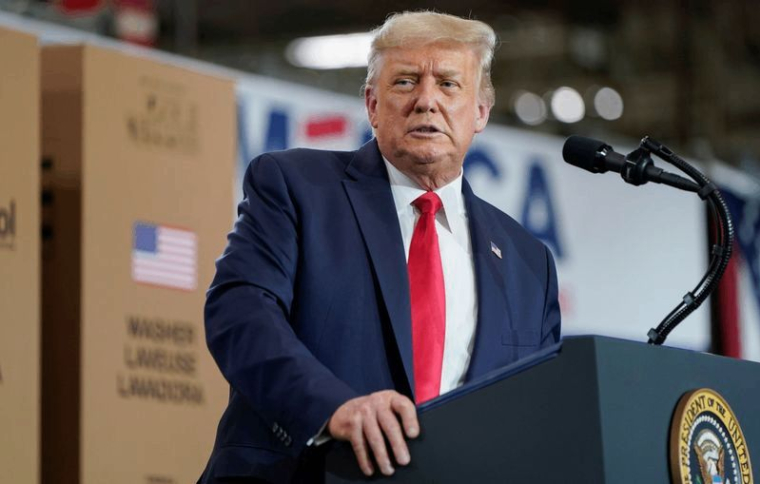 TRUMP RÉIMPOSE DES DROITS DE DOUANE SUR L'ALUMINIUM BRUT CANADIEN