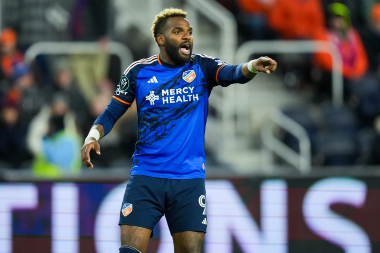 Le FC Zhejiang ne reporte pas son match malgré la mort de Boupendza