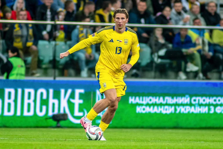 Le PSG lorgne sur Ilya Zabarnyi