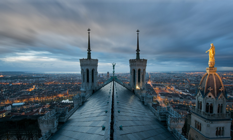 La basilique Notre-Dame de Fourvière est le monument le plus visité de Lyon