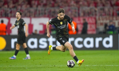 Kvaratskhelia établit un nouveau record en Ligue des champions