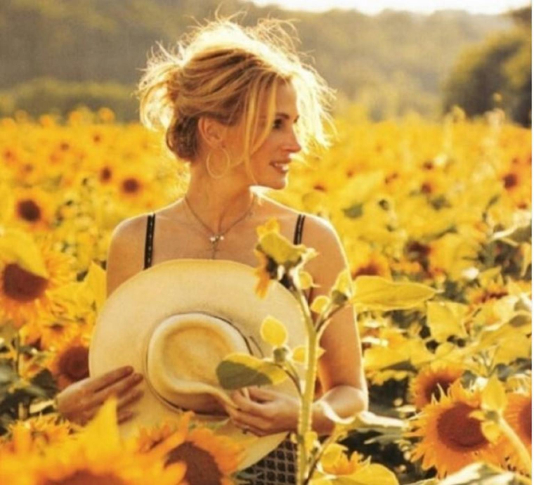 Coup de projecteur sur deux égéries de marques d’horlogerie de luxe. crédit photo : Capture d’écran Instagram @juliaroberts