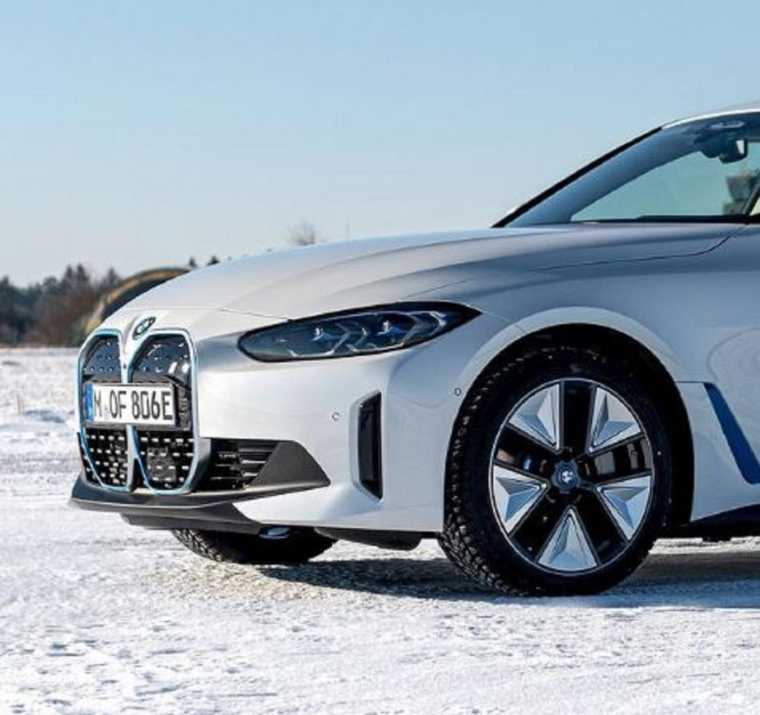 Les industriels de l’automobile rivalise d’innovation pour signer des modèles futuristes déjà en cours de production crédit photo : Capture d'écran Instagram @bmw