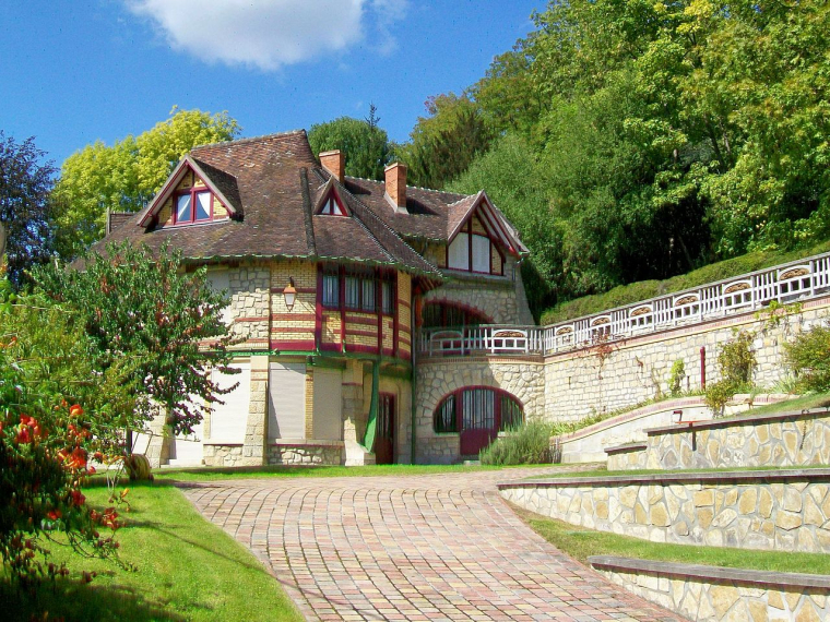 Le Castel Val. (Crédit photo: P.poschadel - Wikimedia commons)