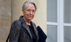 La ministre démissionnaire de l'Education et ancienne Première ministre Elisabeth Borne à Paris, le 5 février 2025 ( AFP / Ludovic MARIN )