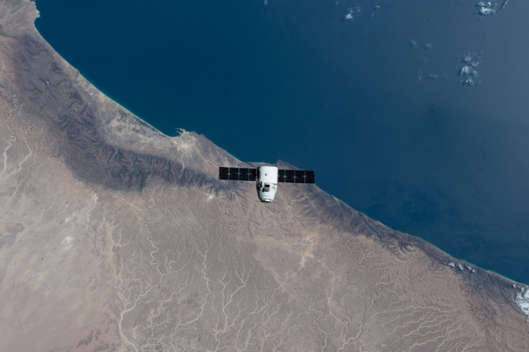 Un vaisseau SpaceX Dragon, sur le chemin du retour vers la Terre, en 2015 (illustration) ( NASA / -- )