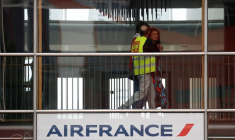 L'UE DEMANDE DES CONTREPARTIES À AIR FRANCE POUR UNE AIDE D'ETAT, SELON LA TRIBUNE