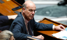 Le ministre de l'Economie Eric Lombard à l'Assemblée nationale, le 10 juin 2025 à Paris ( AFP / GEOFFROY VAN DER HASSELT )