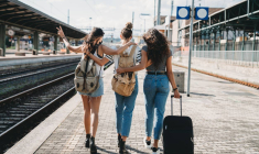 Les trains low-cost de la SNCF entrent en gare / iStock-FilippoBacci