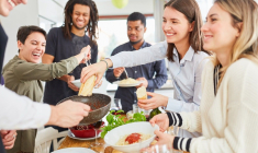 Louer en colocation peut être un investissement rentable (Crédits photo : Adobe Stock -  )