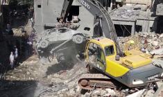 Des dégâts au lendemain d'une frappe israélienne sur un quartier de Beyrouth