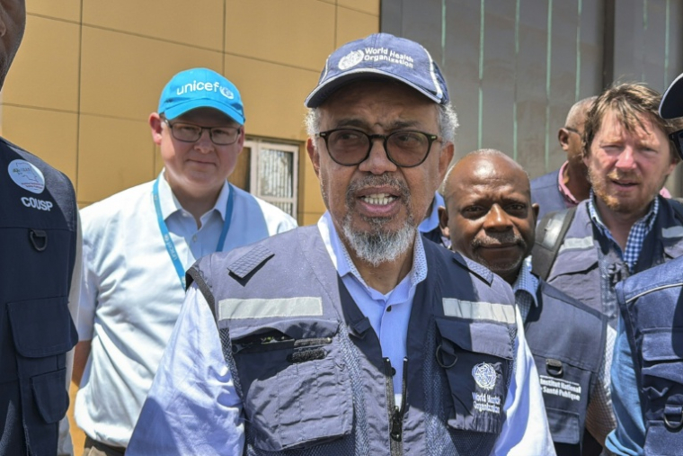 Le chef de l'Organisation mondiale de la santé (OMS), Tedros Adhanom Ghebreyesus, le 30 mai 2026 à Bunia, dans l'est de la République démocratique du Congo ( AFP / Glody MURHABAZI )