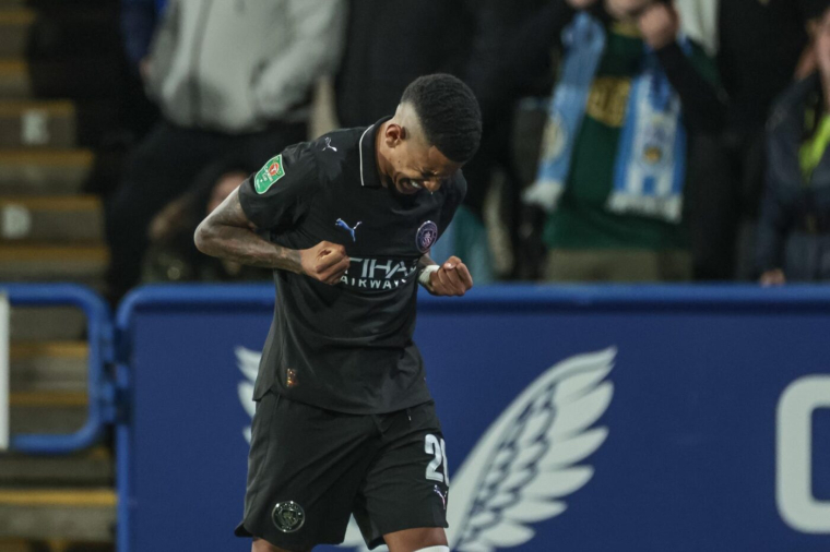 La longue prolongation de Savinho à Manchester City