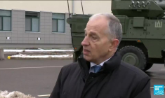 Crise ukrainienne : entre déploiement de troupes russes et sommets diplomatiques