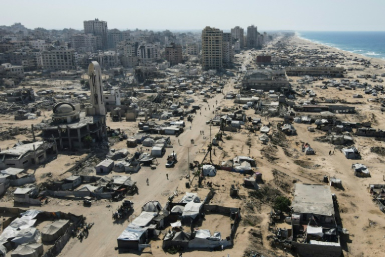 Vue aérienne des alentours du port de la ville de Gaza, dans le nord du territoire palestinien dévasté par deux ans de guerre, 20 octobre 2025 ( AFP / - )