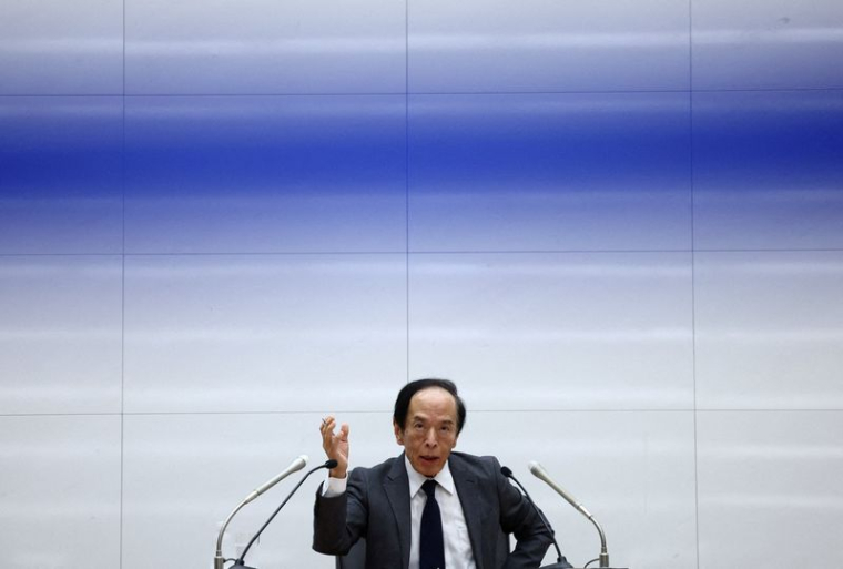 Le gouverneur de la Banque du Japon, Kazuo Ueda, participe à une conférence de presse après la réunion de politique générale à Tokyo