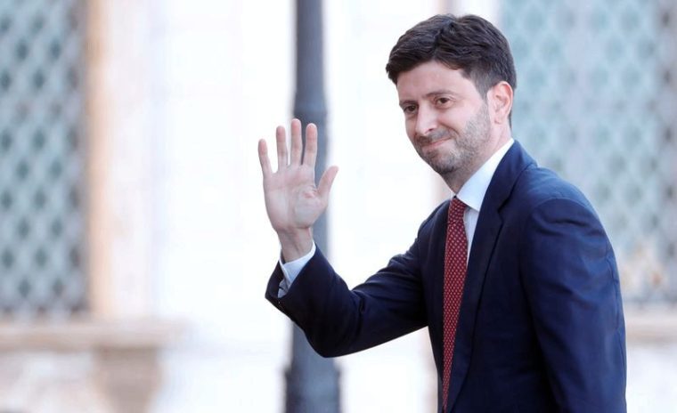 ITALIE: TESTS OBLIGATOIRES POUR LES VOYAGEURS VENANT DE PARIS