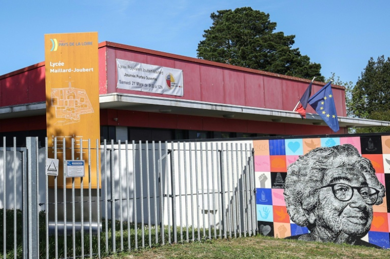 L'entrée du lycée Joubert-Maillard, où une adolescente a été agressée au couteau par un autre élève dans l'enceinte de l'établissement à Ancenis, le 10 avril 202 rn Loire-Atlantique ( AFP / FRED TANNEAU )
