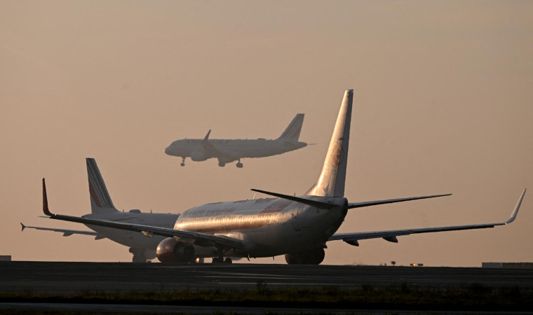 Des avions à l'aéroport de Roissy-Charles de Gaulle (illustration) ( AFP / EMMANUEL DUNAND )
