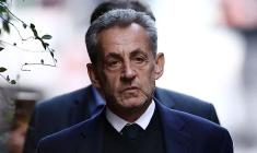 L'ancien président français Nicolas Sarkozy le jour de son incarcération à la prison de la Santé