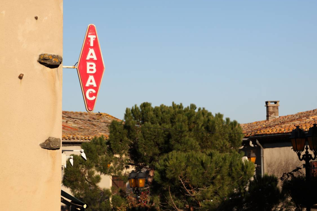 Des bureaux de tabac équipés de DAB - Boursorama