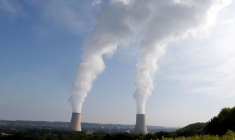 LE NUCLÉAIRE TROP LOURD ET COŰTEUX POUR SAUVER LE CLIMAT, SELON UN RAPPORT