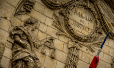 Le fronton du palais de justice de Saint-Omer dans le Pas-de-Calais le 20 juin 2016 ( AFP / PHILIPPE HUGUEN )