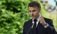 Le président français Emmanuel Macron donne une conférence de presse conjointe après une réunion des dirigeants européens à Kiev, le 10 mai 2025 ( AFP / Genya SAVILOV )