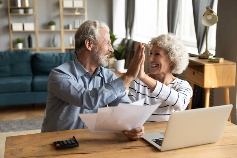 Le rachat partiel instantané de l’assurance-vie, bientôt possible ? -iStock-fizkes