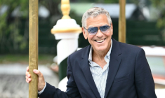 L'acteur américain George Clooney arrive à la 82e Mostra de Venise, le 27 août 2025 ( AFP / Stefano RELLANDINI )