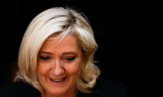 POUR ZELENSKY, LE PEN DOIT COMPRENDRE QU'ELLE S'EST "TROMPÉE" SUR L'UKRAINE